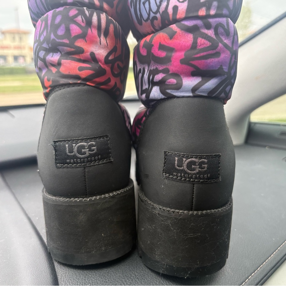 Ugg Ridge Graffiti Pop Boots - Picture 6 of 12